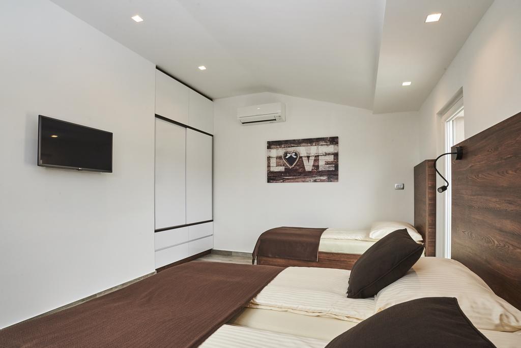 Apartments Tre Perle อูมัค ภายนอก รูปภาพ
