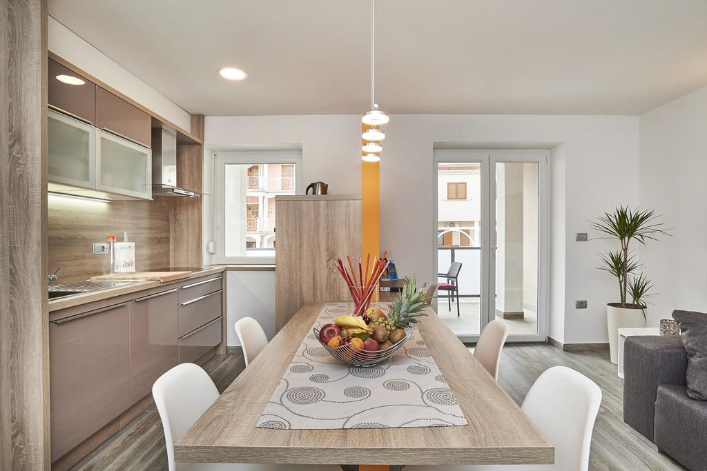 Apartments Tre Perle อูมัค ภายนอก รูปภาพ